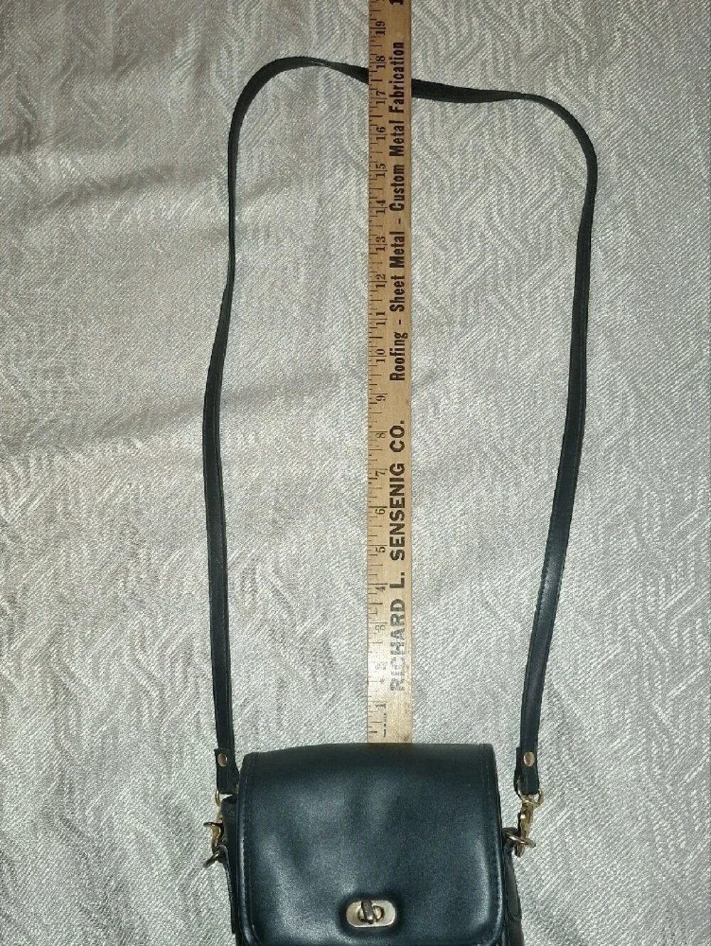 Classic Small Leather Crossbody Bag in Dark Green